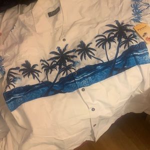 XL made in Hawaii Button Down white w/ blue palm trees &waves & coconut buttons